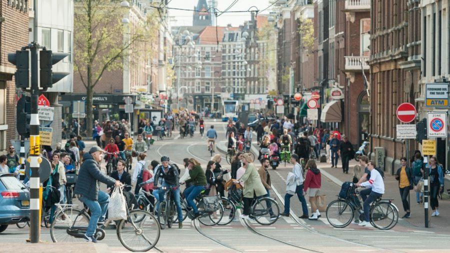 Európában már van megoldás a kerékpárosok és autósok közötti vitára