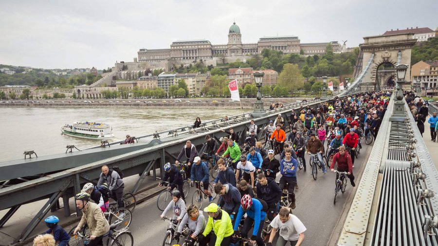 Több tízezer embert várnak az 5 éves I bike Budapest bringás felvonulásra