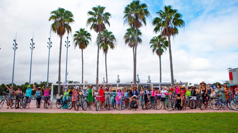 Fancy Women Bike Ride, a világ legnagyobb női kerékpáros felvonulása