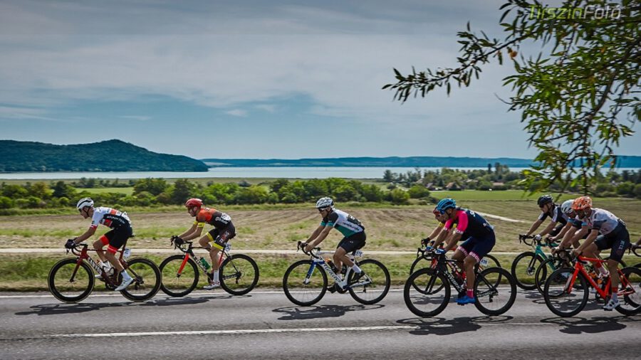 Tarolt a Zengő Cycling Team a Tour de Pelso kerékpárversenyen