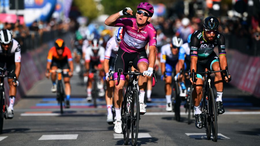 Démare harmadszor nyert szakaszt a Giro d'Italian