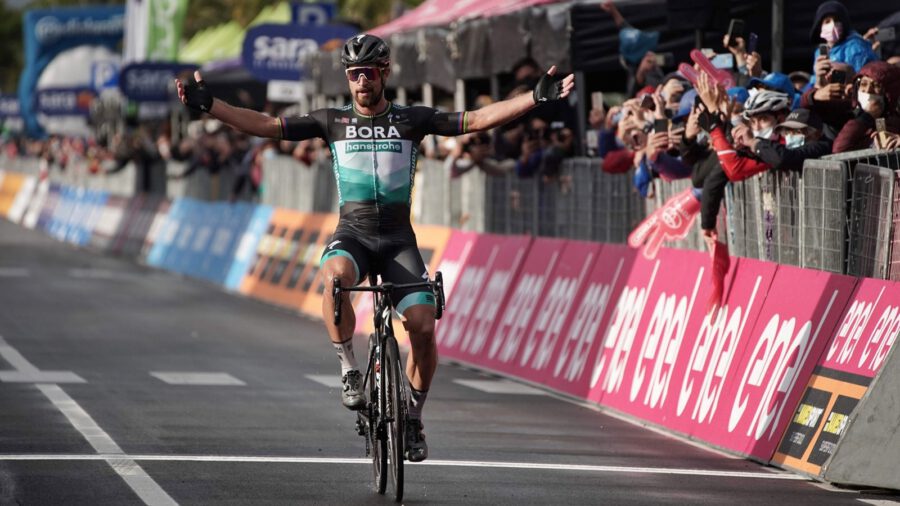 Peter Sagan megszerezte az idei első szakaszgyőzelmét a Giro d'Italian