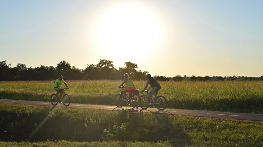 Csongrád-Csanád megyében több mint 70 kilométer kerékpárutat terveznek