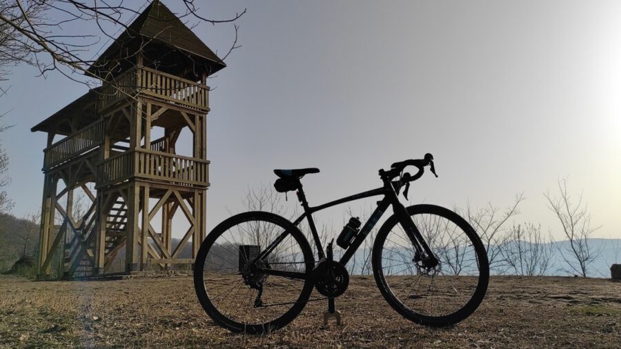 Kerékpáros kirándulás a Dunakanyar elbűvölő településére, Zebegénybe