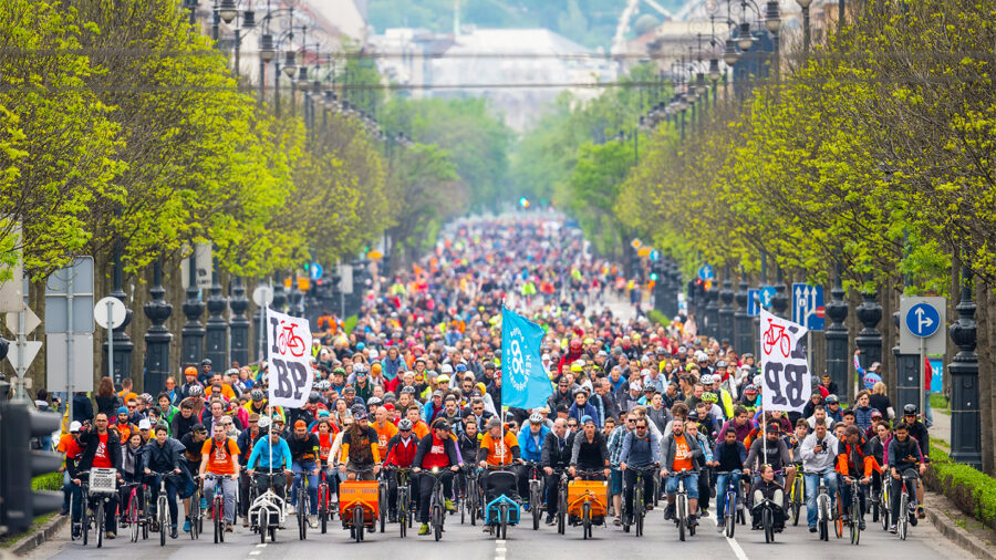 I bike Budapest 2021: ezeken az útvonalakon halad a szombati bringás felvonulás