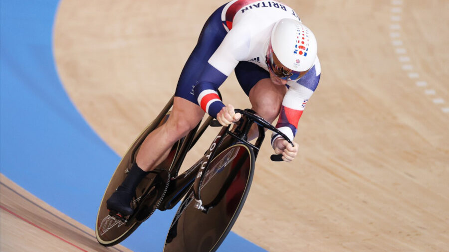 Hetedik olimpiai aranyérmét nyerte a kerékpársport brit legendája Tokióban