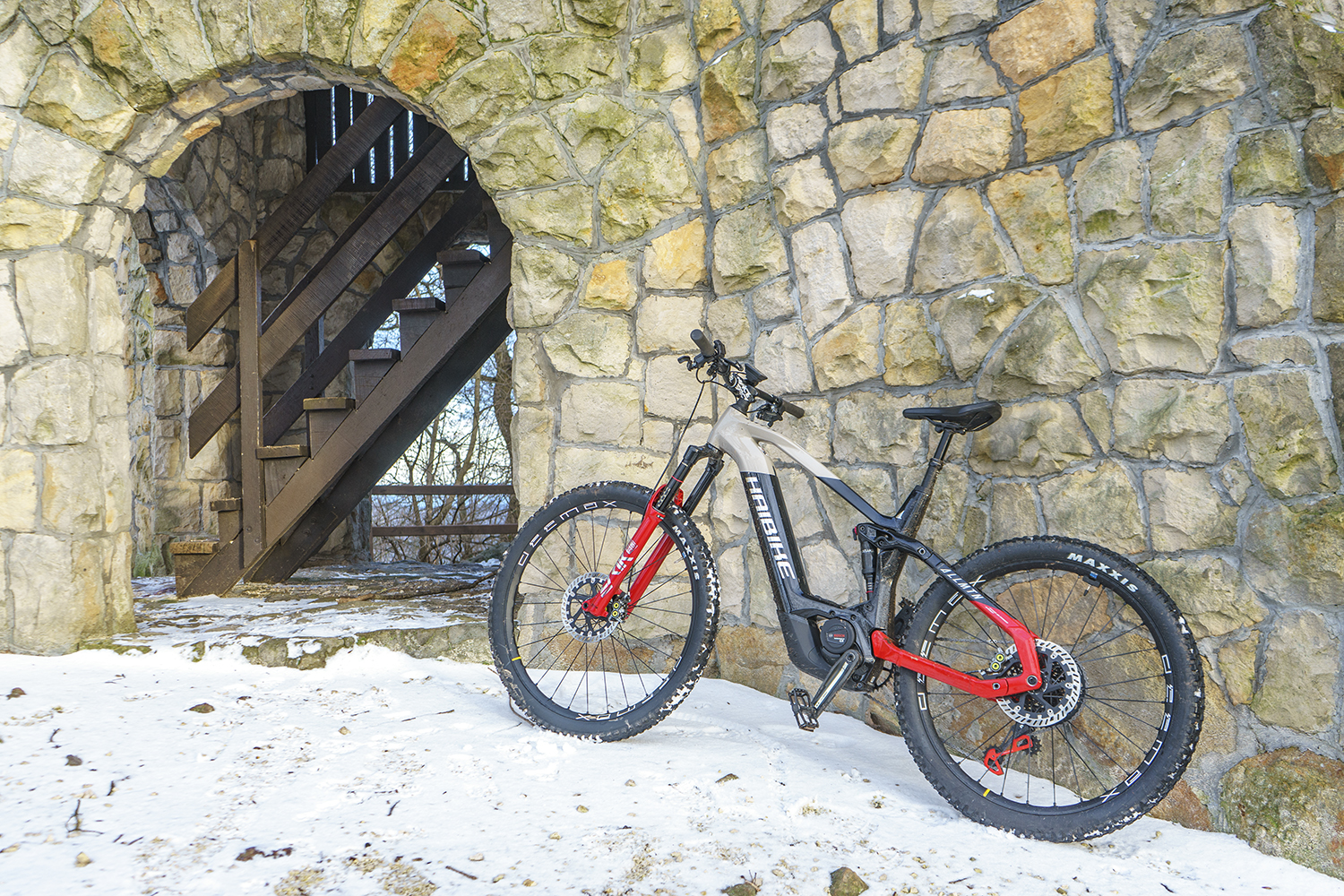 E-bike túra kilátóról kilátóra a Budai-hegyekben