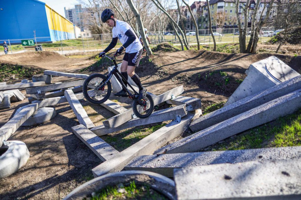 660 millió forintból épült bringás extrémsport park Debrecenben