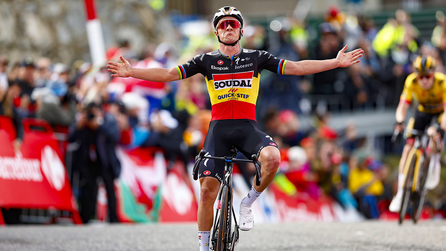Evenboel ganó la tercera y primera etapa final de montaña de la Vuelta